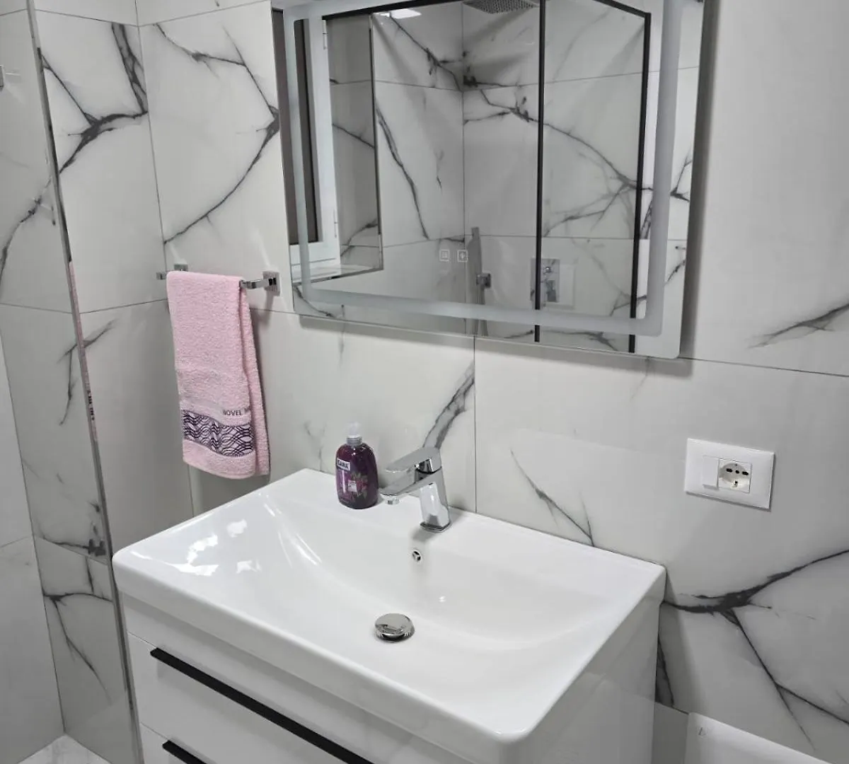 Apartament Eri Vlore Apartment