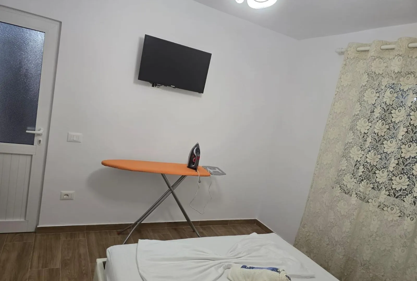 Apartament Eri Vlore 0*,